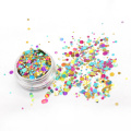 paillettes de confettis, couleurs mélangées et paillettes époustouflantes pour le visage